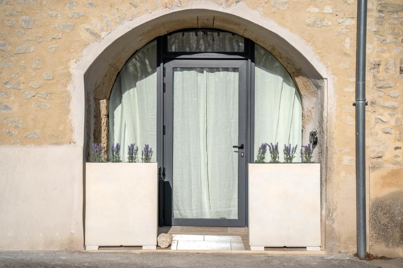 Love In Taulignan Exterior photo